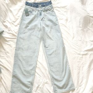 Light Blue Denim Jeans, Wild Fable Double Waist High Rise Relaxed 90s. Size 2.